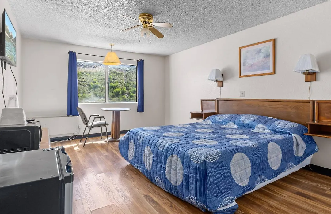 Luxury Inn-1